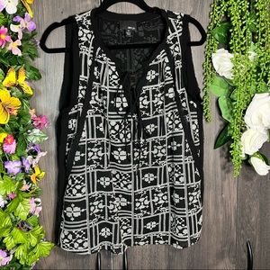 ||💙2/$40💙Greylin Sleeveless Boho Detailed Blouse Size Medium